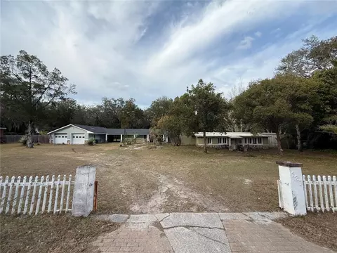121 Pebble Ln, Apopka, FL 32712