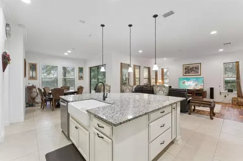 Kitchen - 6752 Trellis Vine Loop, Windermere, FL 34786 photo 5 of 5