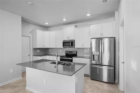 Kitchen - 6449 Sprucepine Ln, Saint Cloud, FL 34771 photo 1 of 4