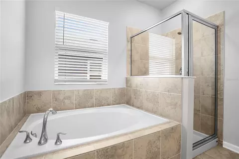 Bath - 6449 Sprucepine Ln, Saint Cloud, FL 34771 photo 2 of 3