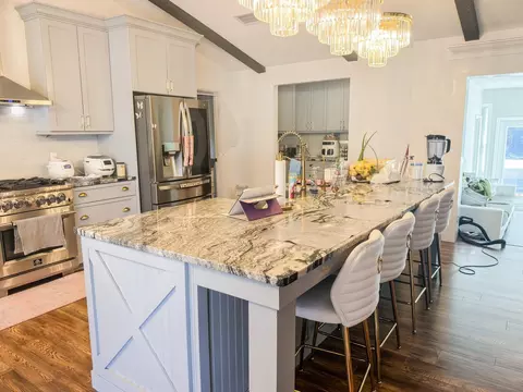 Kitchen - 2426 Gresham Dr, Orlando, FL 32807 photo 2 of 3