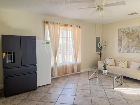 Living - 2426 Gresham Dr, Orlando, FL 32807 photo 10 of 10