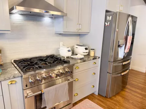 Kitchen - 2426 Gresham Dr, Orlando, FL 32807 photo 1 of 3
