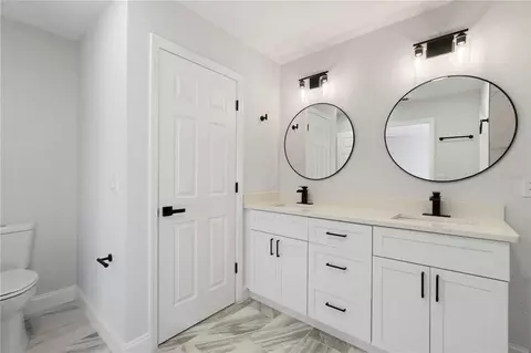 Bath - 1893 Vale Dr, Clermont, FL 34711 photo 3 of 4