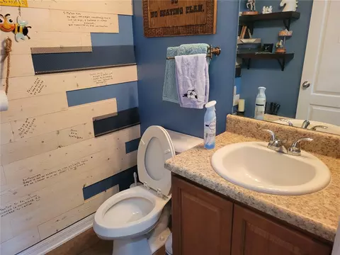 Bath - 2319 Aloha Bay Ct, Ocoee, FL 34761 photo 1 of 3