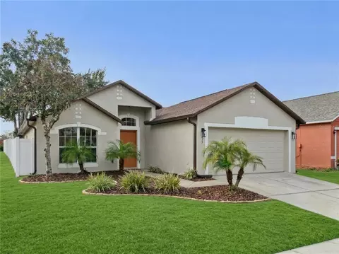 453 Dominish Estates Dr, Apopka, FL 32712