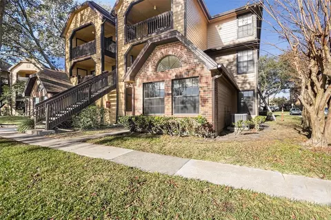 315 Lakepointe Dr #104, Altamonte Springs, FL 32701