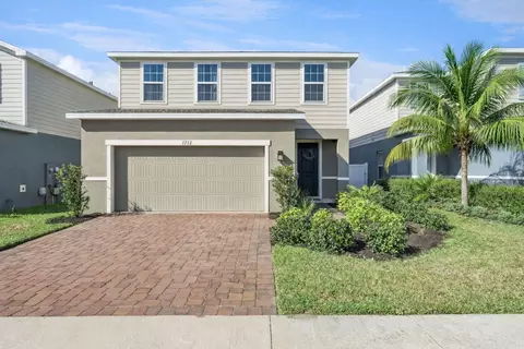 1712 Oceania Ave, Davenport, FL 33837