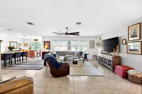 Living - 508 Hickory Course Loop, Ocala, FL 34472 photo 7 of 7