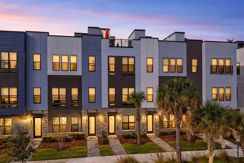 2038 Packing District Way, Orlando, FL 32804