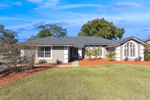 692 Rochester St, Oviedo, FL 32765