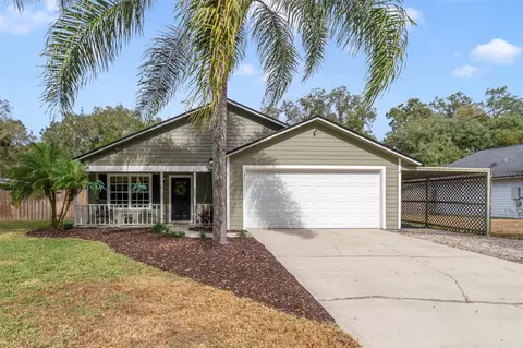 135 E 9th St, Chuluota, FL 32766