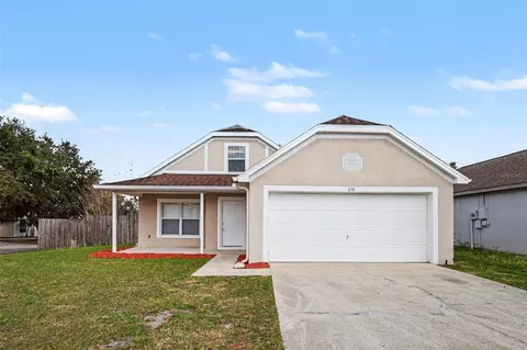 210 Belvoir Dr, Davenport, FL 33837