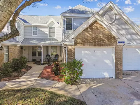 2210 Coach House Blvd #6, Orlando, FL 32812