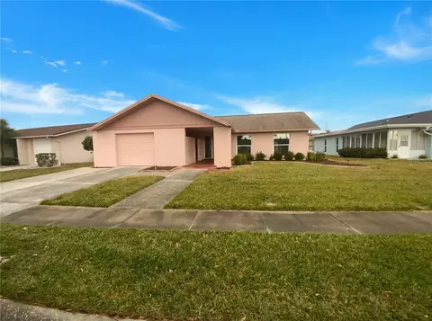 4474 Lake Blvd, Clearwater, FL 33762