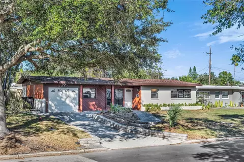 3915 Pelican Ln, Orlando, FL 32803