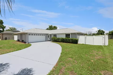 942 Windbrook Dr, Deltona, FL 32725