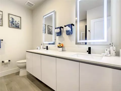 Bath - 17230 Blessing Dr, Clermont, FL 34714 photo 2 of 5