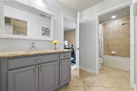 Bath - 475 Douglas Edward Dr, Ocoee, FL 34761 photo 7 of 9