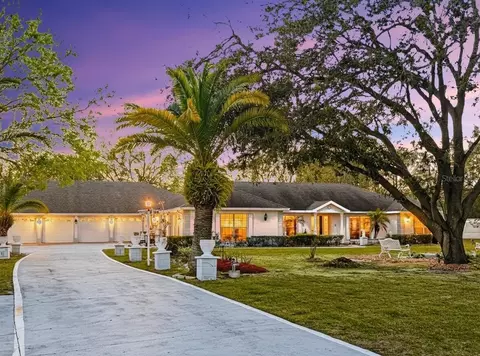 8162 Oak Park Rd, Orlando, FL 32819