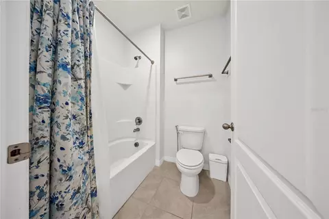 Bath - 6798 Grace Hammock Rd, Harmony, FL 34773 photo 2 of 2