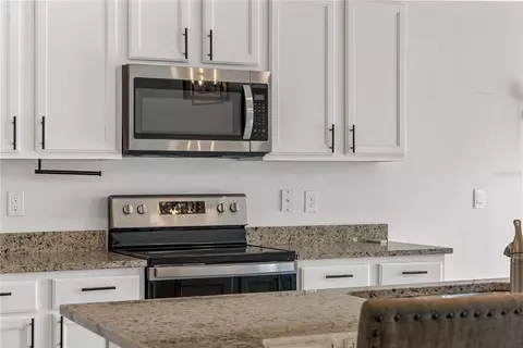 Kitchen - 6798 Grace Hammock Rd, Harmony, FL 34773 photo 1 of 4