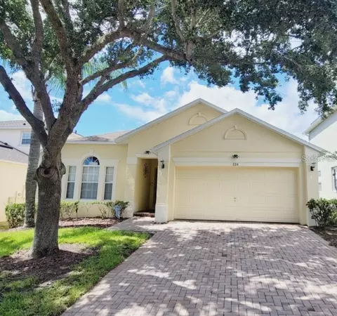 124 Lancaster Dr, Davenport, FL 33897