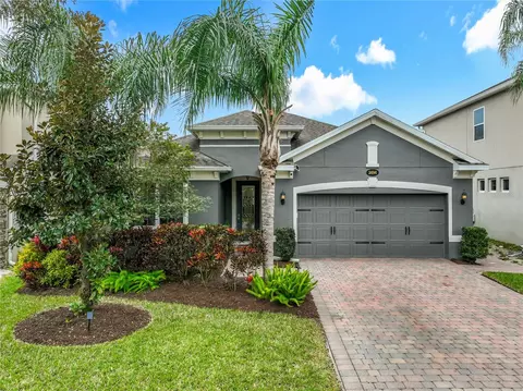 2696 Peony Dr, Oviedo, FL 32766