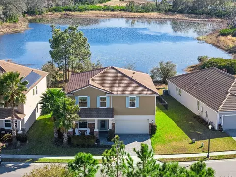 1640 Oak Blossom Dr, Davenport, FL 33837