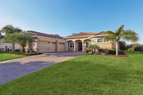 8847 Fallen Oak Dr, Davenport, FL 33896