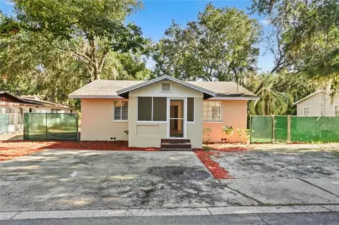 1730 N Orange St, Mount Dora, FL 32757