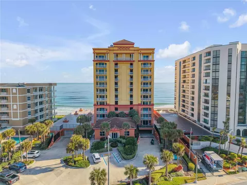 2901 S Atlantic Ave #102, Daytona Beach, FL 32118