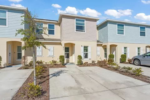 4902 Coral Castle Dr, Kissimmee, FL 34746