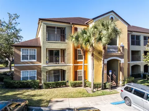 802 Crest Pines Dr #824, Orlando, FL 32828
