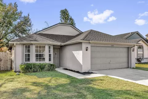1037 Burnett St, Oviedo, FL 32765