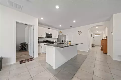 Entry Way - 5275 Mayor Dr, Saint Cloud, FL 34771 photo 2 of 3