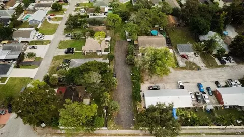 3630 S Haverhill Rd, Greenacres, FL 33463
