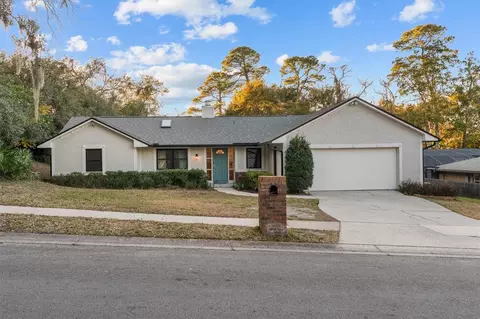 109 Country Hill Dr, Longwood, FL 32779