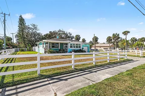 302 Riverside Dr, Daytona Beach, FL 32117