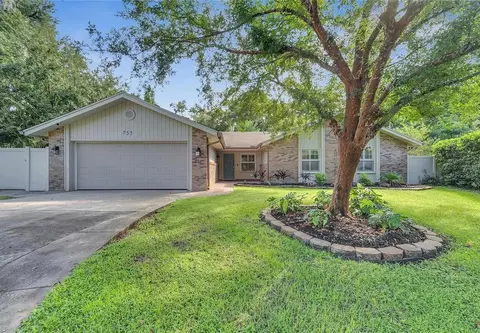 755 Oak Ter, Orange City, FL 32763