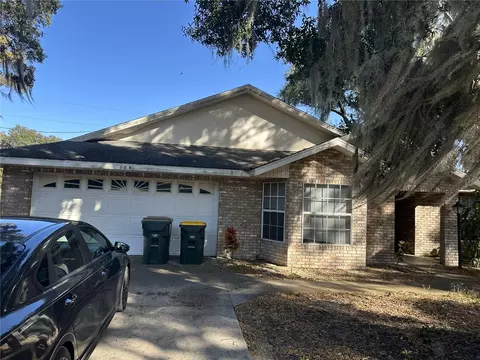 159 Palm Ct, Umatilla, FL 32784