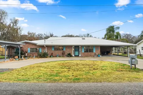 1511 Riveredge Ct, Astor, FL 32102