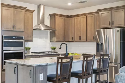 Kitchen - 6237 Citrus Grove Ct, Saint Cloud, FL 34771 photo 6 of 9