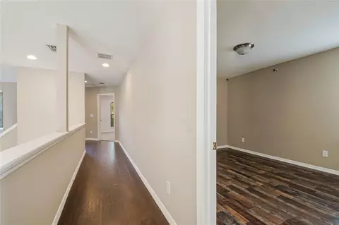 Entry Way - 6844 Sundrop St, Harmony, FL 34773 photo 6 of 7