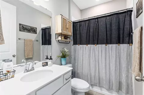 Bath - 4160 Southern Vista Loop, Saint Cloud, FL 34772 photo 1 of 4