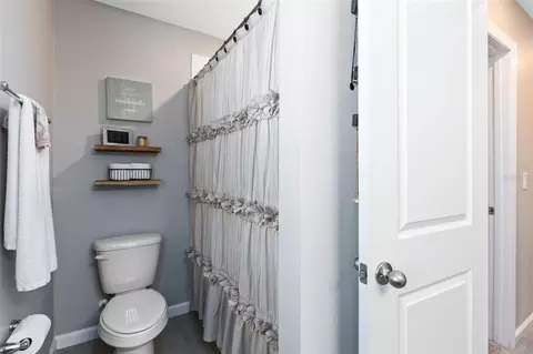 Bath - 4160 Southern Vista Loop, Saint Cloud, FL 34772 photo 4 of 4