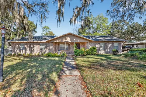 2011 NE 10th St, Ocala, FL 34470