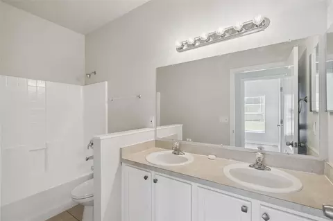Bath - 2104 Justice Ln, Saint Cloud, FL 34769 photo 1 of 2