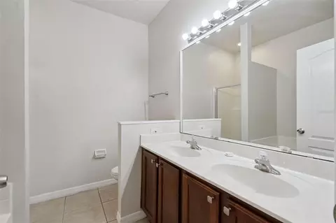 Bath - 2104 Justice Ln, Saint Cloud, FL 34769 photo 2 of 2