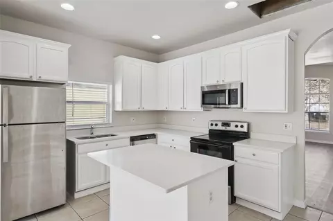 Kitchen - 2104 Justice Ln, Saint Cloud, FL 34769 photo 3 of 3
